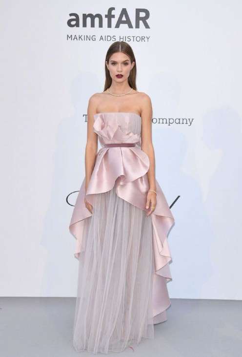 &ldquo;Call Her Daddy&rdquo; Host Alex Cooper Names SILA as Favorite Vibrator